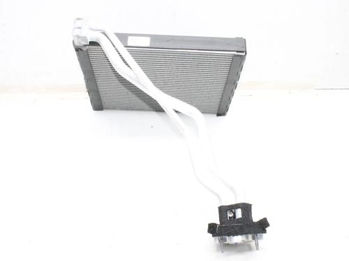 AC radiator TESLA MODEL Y (5YJY) Long Range All-wheel Drive | BP39775114M32 - Image 3