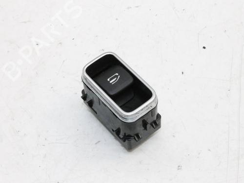 switch-mercedes-benz-a-class-w177-2018-39771702 main image