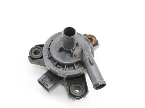 Used Auxiliary water pump Auxiliary water pump TOYOTA AURIS Estate (_E18_) 1.8 Hybrid (ZWE186_, ZWE186R, ZWE186H) (136 hp) 39806306 39806306