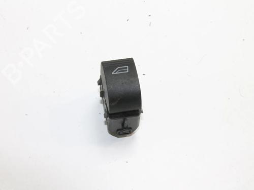 Kombi Kontakt / Stilkkontakt Kombi Kontakt / Stilkkontakt FORD FOCUS III 1.6 TDCi (115 hp) 39871473 39871473