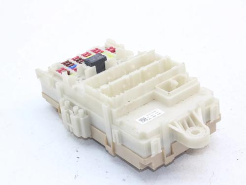 Used Fuse box Fuse box HONDA HR-V (RU) 1.6 i-DTEC (RU8) (120 hp) 39870931 39870931