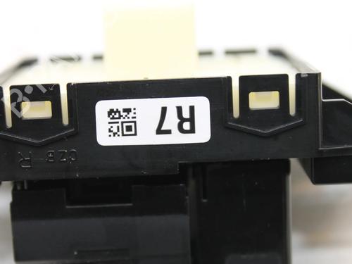 Switch TOYOTA COROLLA Hatchback (_E21_, _EA1_, _EH1_) 1.8 Hybrid (ZWE211, ZWE219) | BP39823773I30 - Image 3