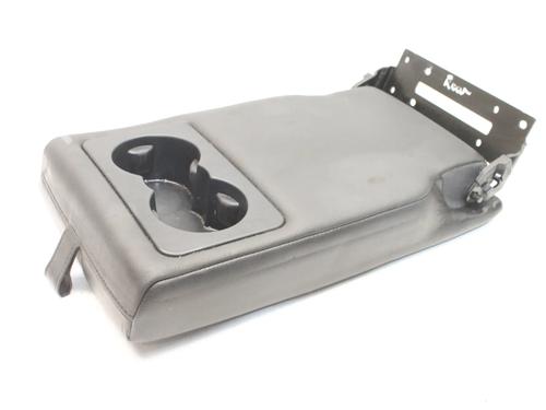 armrest-center-console-jaguar-xe-x760-2015-39770269 main image