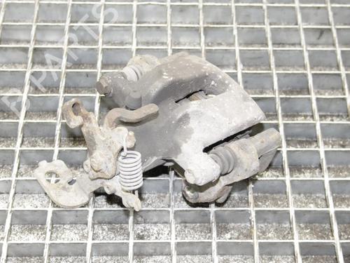 Used Right rear brake caliper Right rear brake caliper TOYOTA AURIS (_E18_) 1.6 (ZRE181_, ZRE185_, ZRE185R, ZRE181R) (132 hp) 39811240 39811240