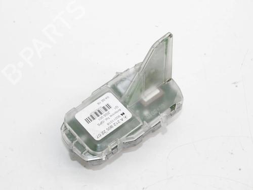 Used Antenna/Base Antenna/Base MERCEDES-BENZ S-CLASS (W222, V222, X222) S 350 BlueTEC / d (222.132, 222.032, 222.123) (258 hp) 39866509 39866509