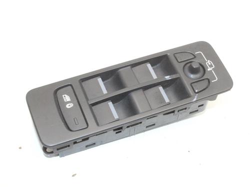 Used Right front window switch Right front window switch LAND ROVER DISCOVERY SPORT (L550) 2.2 D 4x4 (190 hp) 39843184 39843184