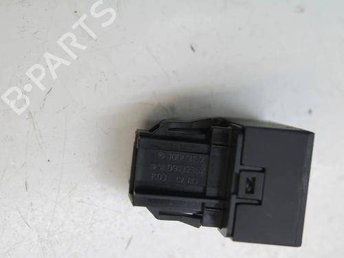 Electronic module SKODA YETI (5L) 2.0 TDI | BP39777337M83 - Image 3