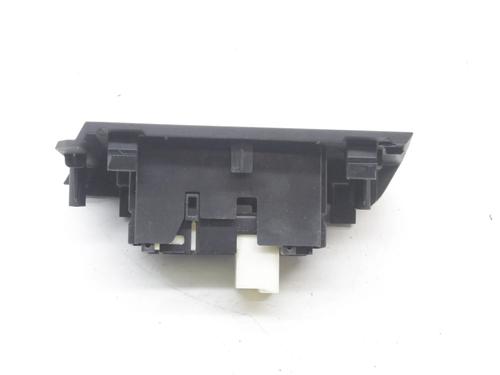 Switch TOYOTA AURIS (_E18_) 1.6 (ZRE181_, ZRE185_, ZRE185R, ZRE181R) | BP39845678I30 - Image 3