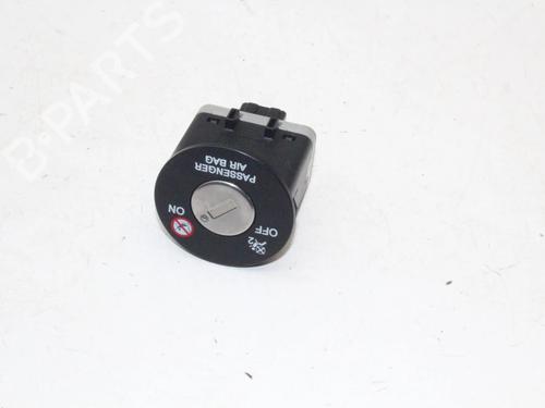 Used Switch Switch KIA OPTIMA (FSGDS6B) 1.7 CRDi (136 hp) 39861106 39861106