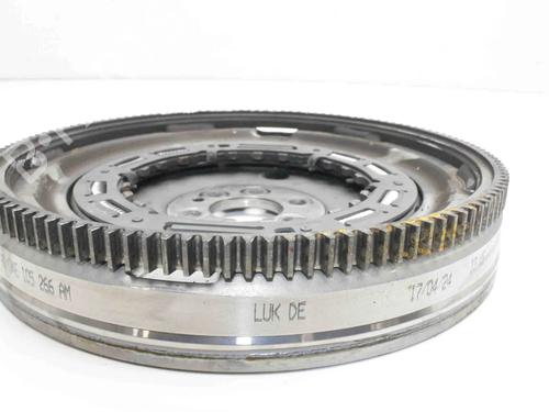 Flywheel SEAT ATECA (KH7, KHP) 1.5 TSI | BP39797510M101 - Image 2