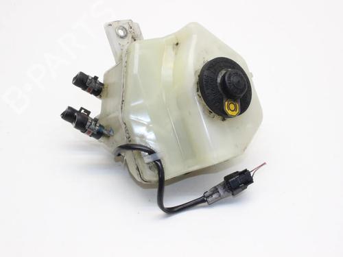 brake-fluid-reservoir-toyota-prius-plus-_w4_-2011-39773742 main image