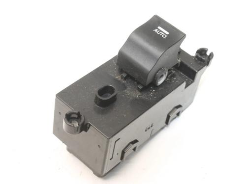 Used Left front window switch Left front window switch HYUNDAI i40 I (VF) 1.7 CRDi (116 hp) 39800192 39800192