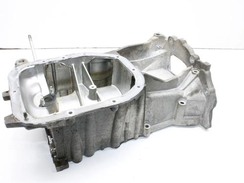 Used Oil sump Oil sump TOYOTA YARIS (_P13_) 1.5 Hybrid (NHP130_, NHP130) (101 hp) 39790007 39790007