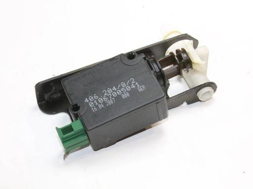 tailgate-lock-land-rover-discovery-iii-l319-2004-2005-2006-2007-2008-2009-39810805 main image