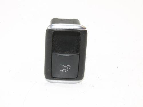 switch-mercedes-benz-e-class-w212-2009-2010-2011-2012-2013-2014-2015-2016-39847774 main image