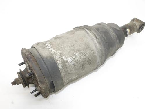 Used Right rear shock absorber Right rear shock absorber LAND ROVER RANGE ROVER SPORT I (L320) 2.7 D 4x4 (190 hp) 39880222 39880222