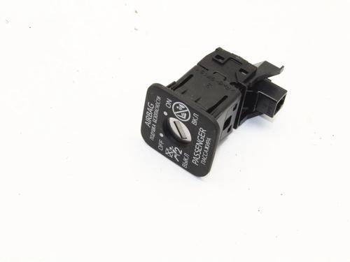 Used Switch Switch TOYOTA YARIS (_P21_, _PA1_, _PH1_) 1.6 GR 4WD (GXPA16) (261 hp) 39830962 39830962