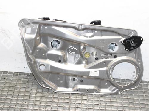 Rudehejsemekanisme ventre foran Rudehejsemekanisme ventre foran MERCEDES-BENZ C-CLASS (W204) C 180 CGI (204.049) (156 hp) 39842663 39842663