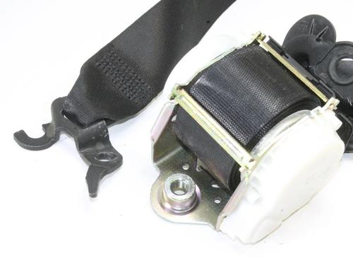Front left seatbelt BMW 3 (E90) 330 d | BP39787869I26 - Image 2
