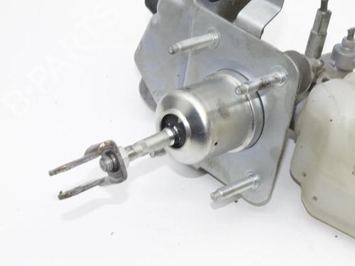 Brake master cylinder LEXUS IS III (_E3_) 300h (AVE30_, AVE30R) | BP39778147M77 - Image 2