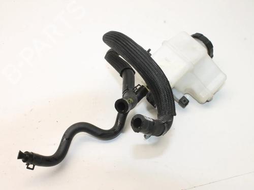brake-fluid-reservoir-kia-soul-ii-ps-2014-2015-2016-2017-2018-2019-39768506 main image