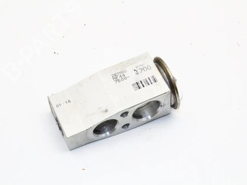 Electronic sensor TOYOTA AURIS (_E18_) 1.6 D4-D (WWE185_) | BP39817482M84 - Image 2