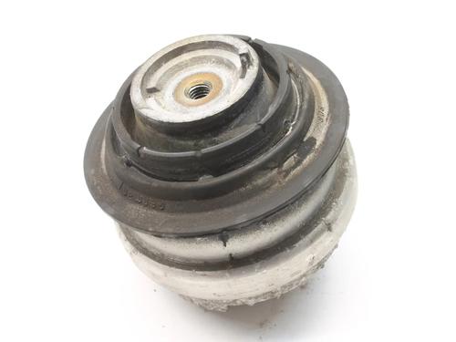 Used Engine mount Engine mount MERCEDES-BENZ S-CLASS (W220, V220) S 500, S 500 L (220.075, 220.175, 220.875) (306 hp) 39799681 39799681