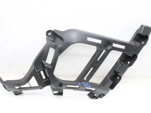 Used Rear bumper bracket Rear bumper bracket PEUGEOT 3008 II SUV (MC_, MR_, MJ_, M4_) 1.2 THP/ PureTech 130 (MRHNSM, MRHNSU, MRHNSJ, MRHNYW,... (131 hp) 39847370 39847370