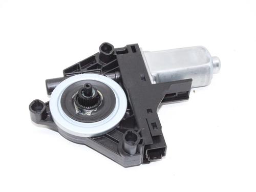 Vindusheismotor venstre foran Vindusheismotor venstre foran VOLVO V40 Hatchback (525) D4 (190 hp) 39871741 39871741