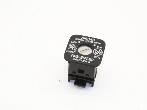 Used Switch Switch TOYOTA AURIS (_E18_) 1.6 D4-D (WWE185_) (112 hp) 39838597 39838597