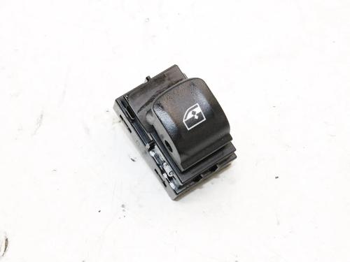 Used Left front window switch Left front window switch BMW 5 (G30, F90) 530 e Plug-in Hybrid (252 hp) 39835389 39835389