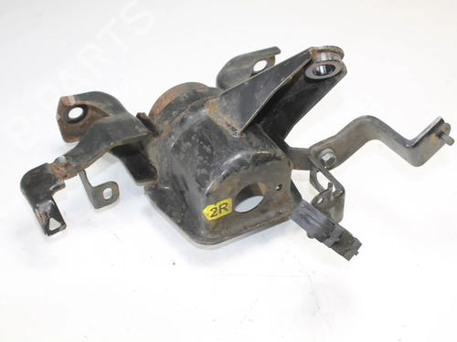 engine-mount-toyota-auris-_e15_-2006-2007-2008-2009-2010-2011-2012-2013-39813532 main image