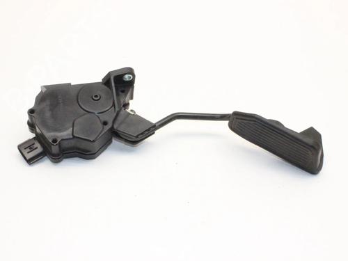 Used Pedal Pedal TOYOTA PRIUS PLUS (_W4_) 1.8 Hybrid (ZVW4_) (136 hp) 39853125 39853125