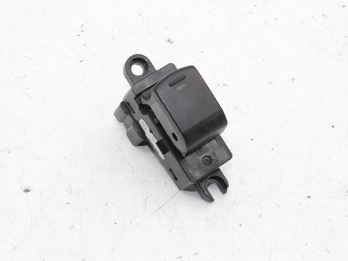 switch-nissan-pathfinder-iii-r51-2005-39786571 main image