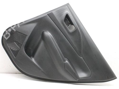 Guarnecido trasero derecho Guarnecido trasero derecho SUZUKI SWIFT VI (ZD_, ZC_) 1.2 VVT Hybrid (ZCEDS, AOL312) (83 hp) 39858534 39858534