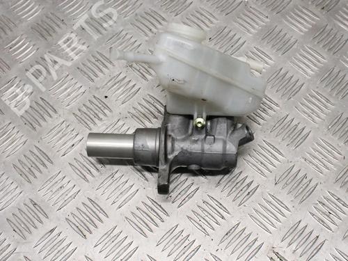 Used Brake master cylinder Brake master cylinder MERCEDES-BENZ C-CLASS (W205) C 250 BlueTEC / d (205.008, 205.006) (204 hp) 39868385 39868385