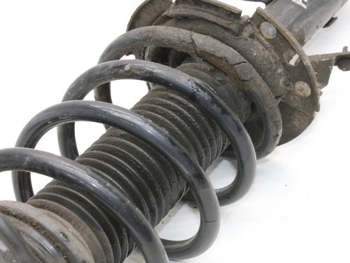 Right front shock absorber FORD KUGA II (DM2) 2.0 TDCi 4x4 | BP39829129M17 - Image 3