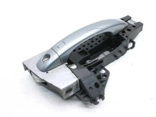 Used Front right exterior door handle Front right exterior door handle AUDI A4 B8 Avant (8K5) 2.0 TDI quattro (170 hp) 39879552 39879552