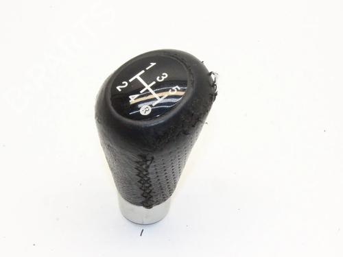 Used Shift knob Shift knob MITSUBISHI L200 / TRITON (KA_T, KB_T) 2.5 DI-D 4WD (KB4T) (136 hp) 39817743 39817743