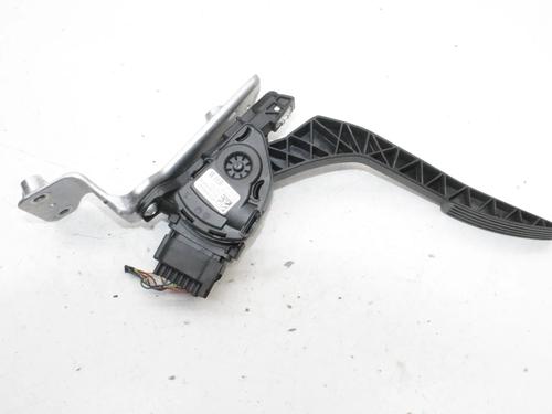 Pedal Pedal LAND ROVER RANGE ROVER SPORT I (L320) 3.0 D 4x4 (245 hp) 39825638 39825638