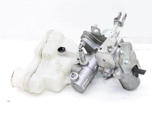 Brake master cylinder LEXUS IS III (_E3_) 300h (AVE30_, AVE30R) | BP39855714M77 - Image 5