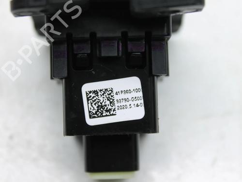 Warning switch KIA NIRO I (DE) 1.6 GDI Plug-in Hybrid | BP39864288I22 - Image 3