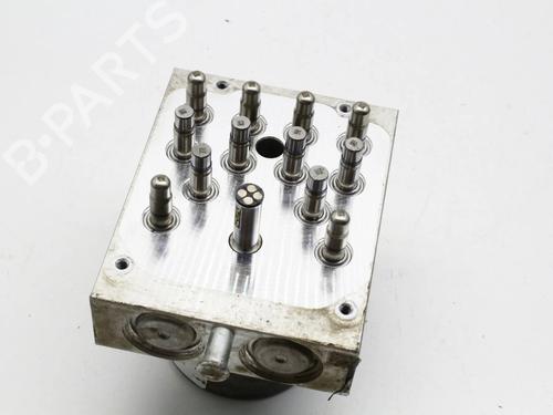 ABS pump TESLA MODEL Y (5YJY) EV Rear-Wheel Drive | BP39830982M43 - Image 5