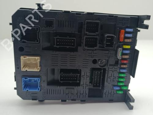 Used Fuse box Fuse box 36970047 36970047