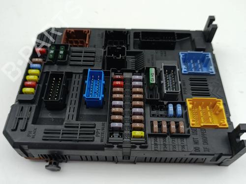 Used Fuse box Fuse box 36970080 36970080