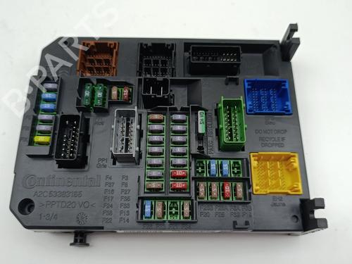 Used Fuse box Fuse box 36970106 36970106
