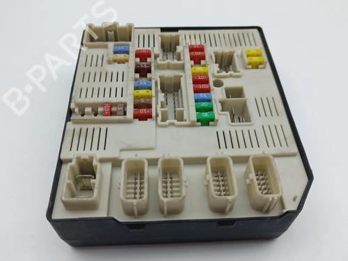 Used Fuse box Fuse box 36970230 36970230
