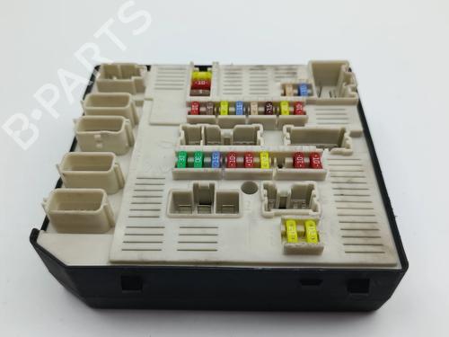Used Fuse box Fuse box 36970218 36970218
