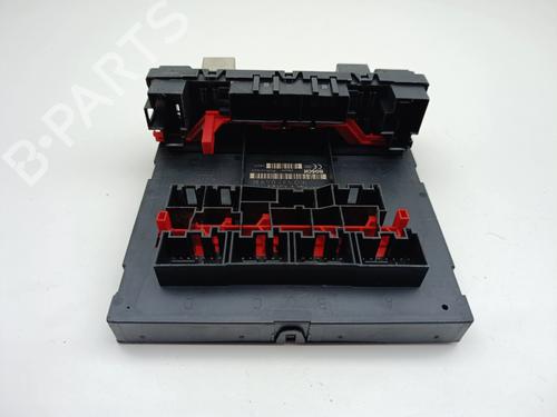 Zekeringkast Zekeringkast VW GOLF V (1K1) [2003-2010] 36970277 36970277