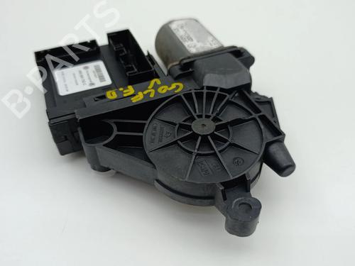 Right front window motor VW GOLF V (1K1) | BP36970539E20 - Image 3